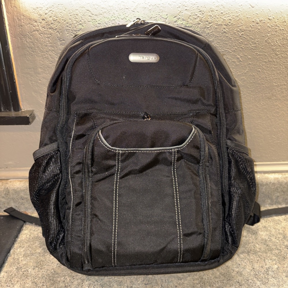 Targus 16 Inch Air Traveler Checkpoint Friend Backpack Carry On Black AC0148